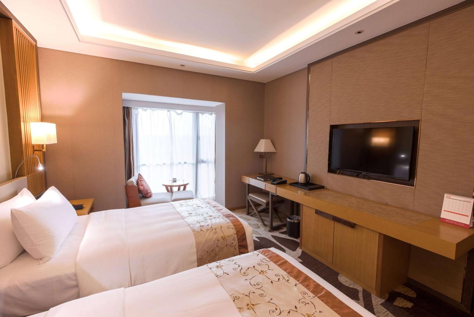 Ramada Plaza By Wyndham Fuzhou South Hotel Eksteriør billede